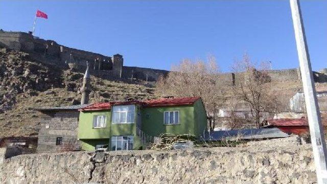 Kars'tan Gölcük'e Tayin Karşılığında Ev Tahliyesi