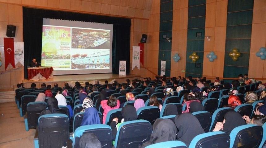 Tatvan&rsquo;da "benim Adım Kud&uuml;s&rdquo; Konulu Konferans D&uuml;zenlendi