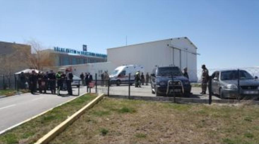 Şenkaya&rsquo;da &Ccedil;atışma: 1&rsquo;i Ağır 3 Asker Yaralı