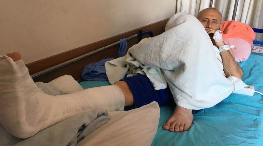 (&ouml;zel Haber) Yol Kenarındaki &Ccedil;ukur Hastanelik Etti