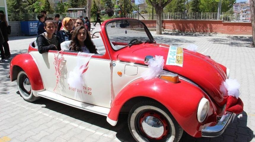 (&ouml;zel Haber) Teog Sınavından &Ccedil;ıkan Kızını Kiraladığı Vosvosla Şehir Turu Attırdı