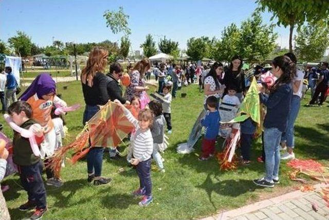 Adana Btü’de Uçurtma Şenliği