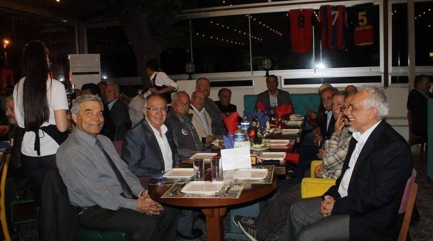 S&ouml;ke&rsquo;de Futbolun Efsaneleri Bir Araya Geldi