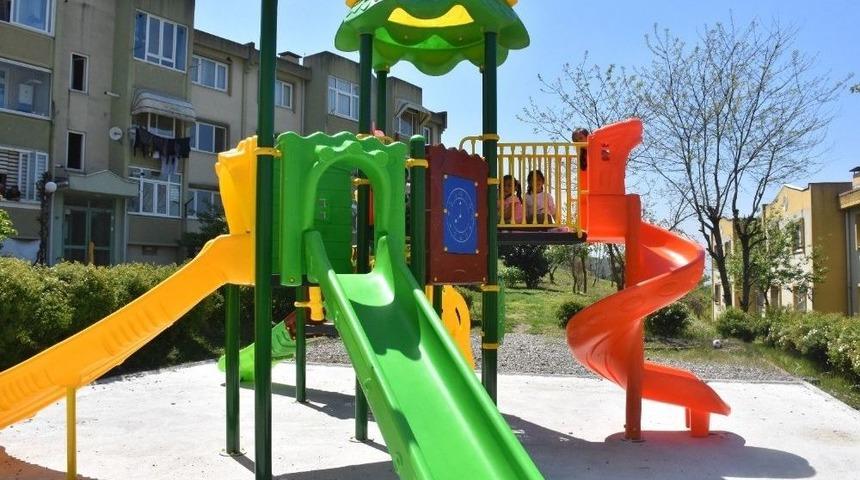 Kalıcı Konutlardaki Oyun Parkları Yenileniyor