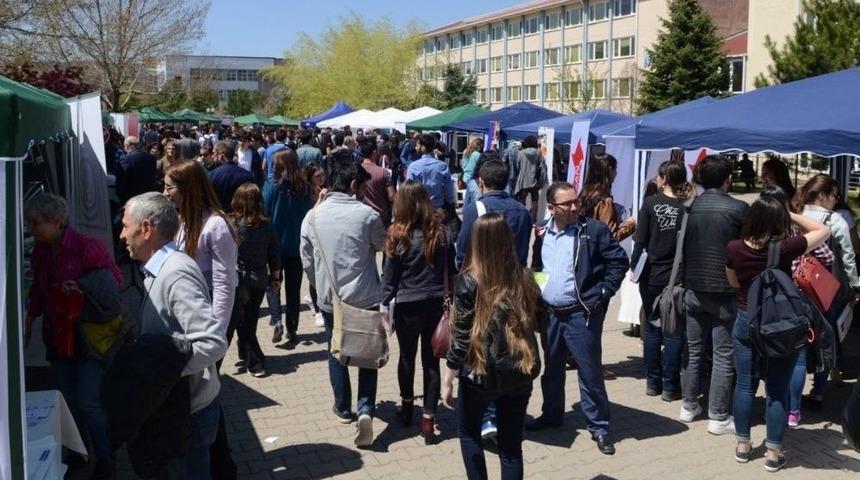 Esog&uuml; M&uuml;hendislik-mimarlık Fak&uuml;ltesi Kariyer G&uuml;n&uuml; 2017 Ger&ccedil;ekleşti