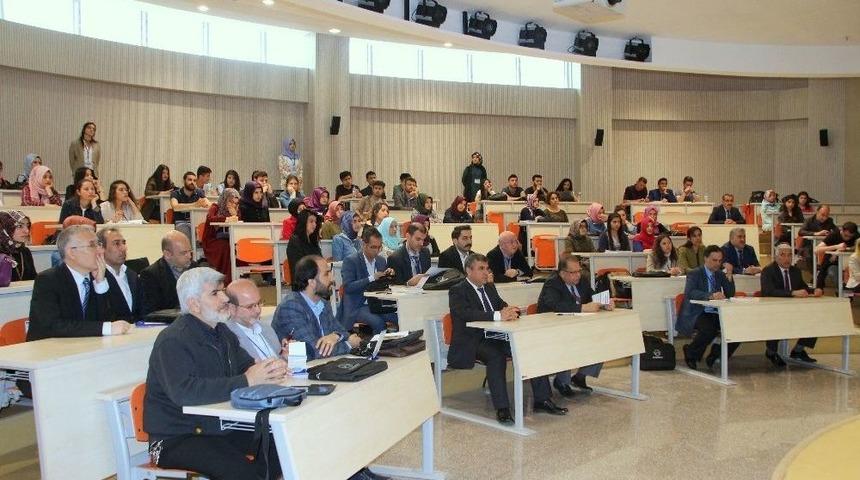 Teoriden Pratiğe Suriyeli Sığınmacı Krizi Ve Yerel Akt&ouml;rler &Ccedil;alıştayı