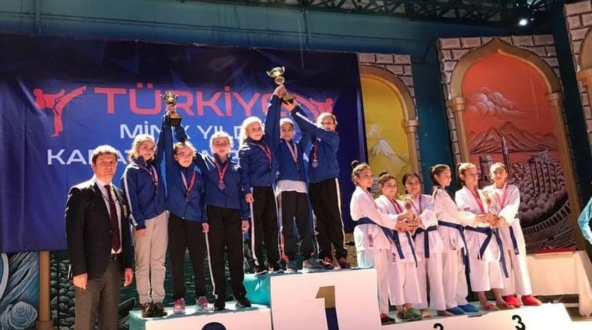 Gaziosmanpaşalı Şampiyon Yıldızlar Milli Takım&rsquo;da