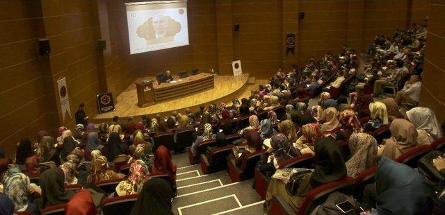 Prof. Dr. Kırbaşoğlu’ndan Öğrencilere “islam Dünyasına Açılın” Tavsiyesi