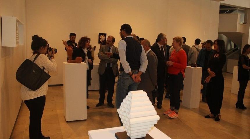 Er&uuml;&rsquo;de &rsquo;kuş U&ccedil;uşu Uzaklık Iı Karma Seramik&rsquo; Sergisi