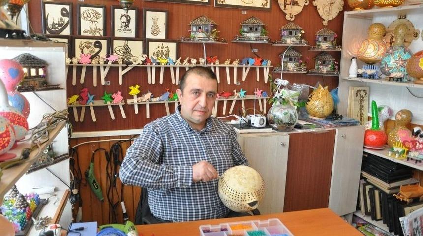 Su Kabağını Sanata D&ouml;n&uuml;şt&uuml;r&uuml;yor