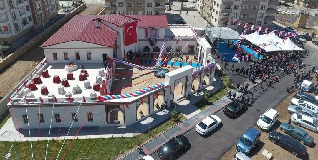 B&uuml;y&uuml;kşehir&rsquo;in Eğitim Yatırımı Ahmet Hamdi Tanpınar Bilgi Evi A&ccedil;ıldı