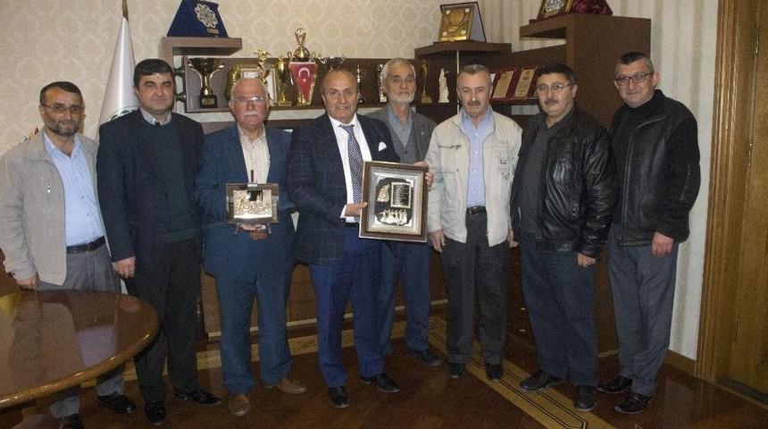 Şehit Ailelerinden Kaymakam Y&uuml;ksel Ve Başkan Arslan&rsquo;a Ziyaret