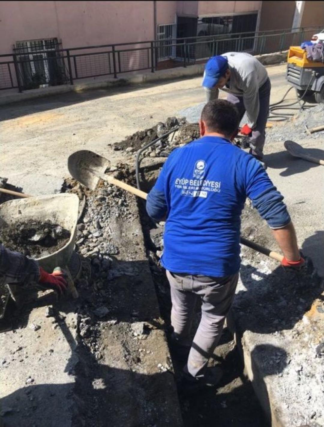 Ey&uuml;p Adım Adım Yenileniyor