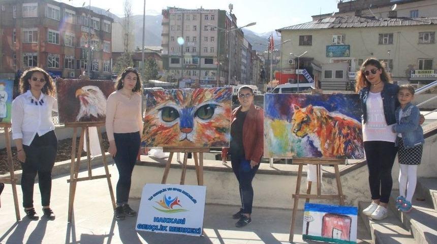 Hakkari&rsquo;de A&ccedil;ık Havada Resim &Ccedil;alışması Yapıldı
