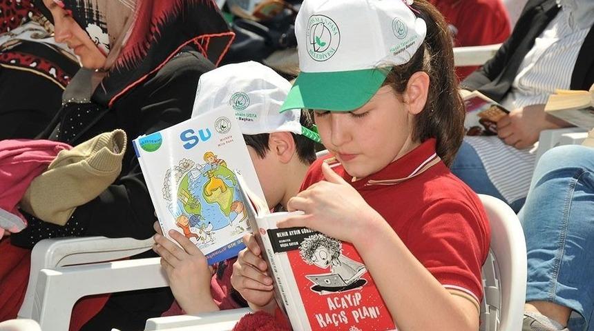 Gaziosmanpaşa’da Geleneksel Kitap Okuma Şenliği