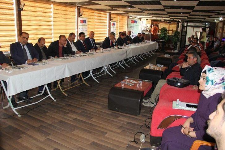 Şemdinli’de Esnaf Toplantısı Düzenlendi G4