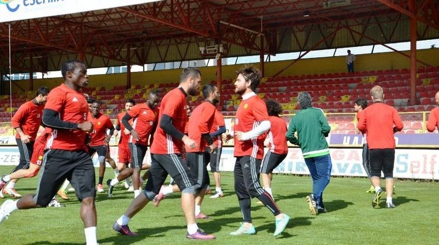 Evkur Yeni Malatyaspor, İn&ouml;n&uuml; Stadı&rsquo;nda G&ouml;ztepe Ma&ccedil;ının Provasını Yaptı