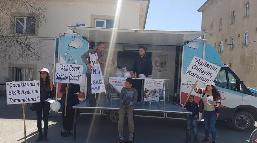 Ağrı&rsquo;da &lsquo;d&uuml;nya Aşı Haftası&rsquo; Nedeniyle Stant Kuruldu