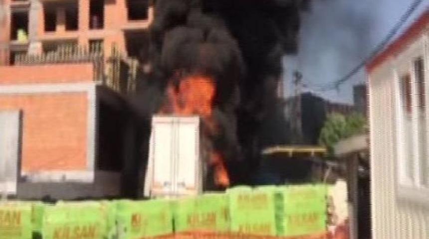 Yanmaz Strafor Testi Yangın Çıkardı; Itfaiye Amiri Ağır Yaralandı