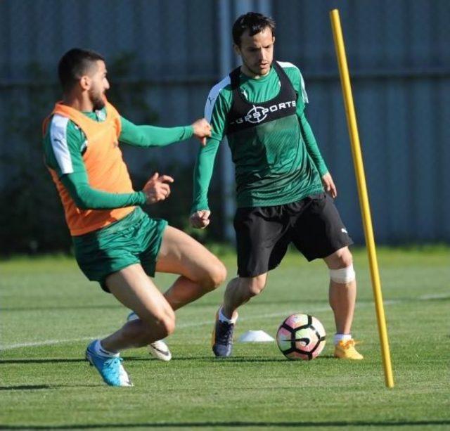 Bursaspor’Da Galatasaray Hazırlıkları Sürüyor