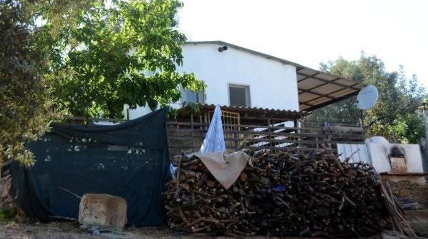 Eşini Hayvanları Sulamaya G&ouml;nderip, Intihar Etti