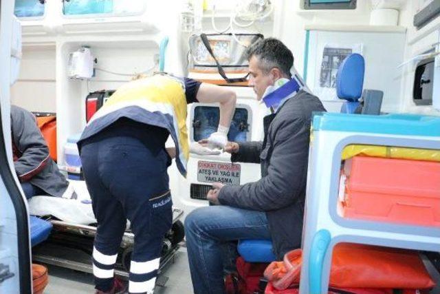 Zonguldak'ta Işçi Servisi Kaza Yaptı: 8 Yaralı