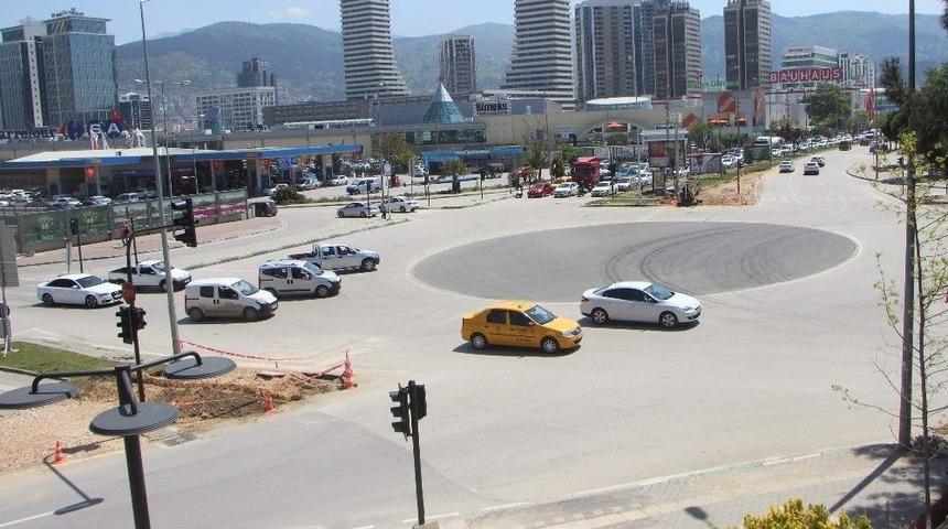 Belediye Kavşağı Kaldırdı, Bursa Trafiği Rahatladı