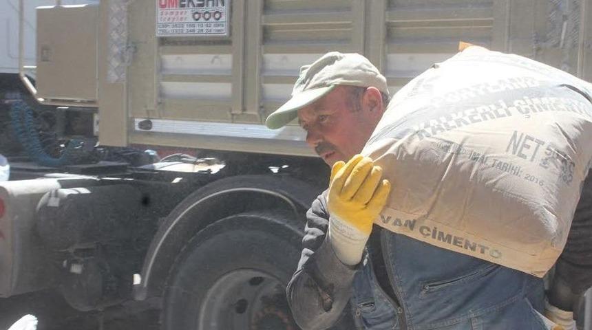 Ağrı&rsquo;da Şehit Ağabeyi Hamallık Yapıyor