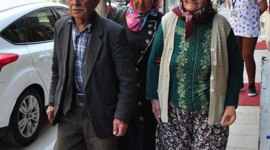 23 Yıl Sonra Gelen Protez El Mutluluğu