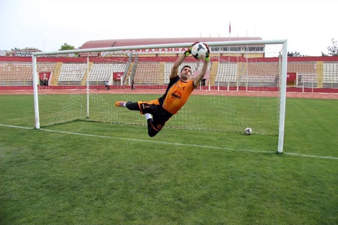 (&ouml;zel) Suriye Panterinin G&ouml;z&uuml; D&ouml;rt B&uuml;y&uuml;klerde