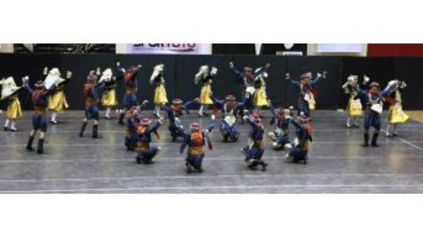 İzmit&rsquo;te Halk Oyunları Yarışması