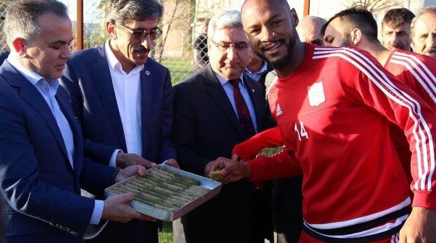 Sivasspor&rsquo;un Başarısı İ&ccedil;in Kurban Kesildi