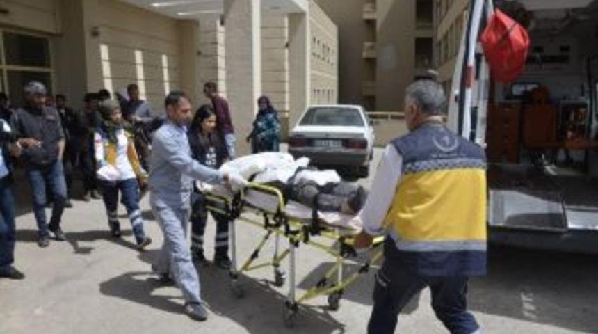 Sondaj Kuyusundaki Elektrik Arızasını Gidermeye &Ccedil;alışan 2 Kişi Akıma Kapıldı