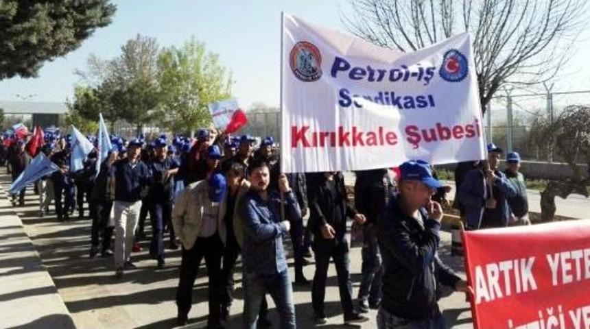 T&uuml;praş'ta Iş&ccedil;i Eylemi S&uuml;r&uuml;yor