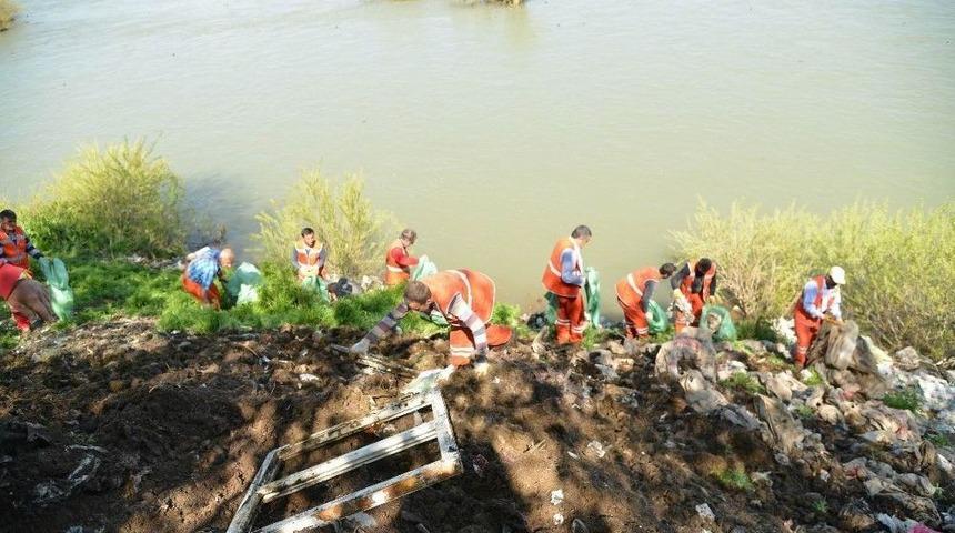 Dicle Nehri Yatağında Atık Temizliği