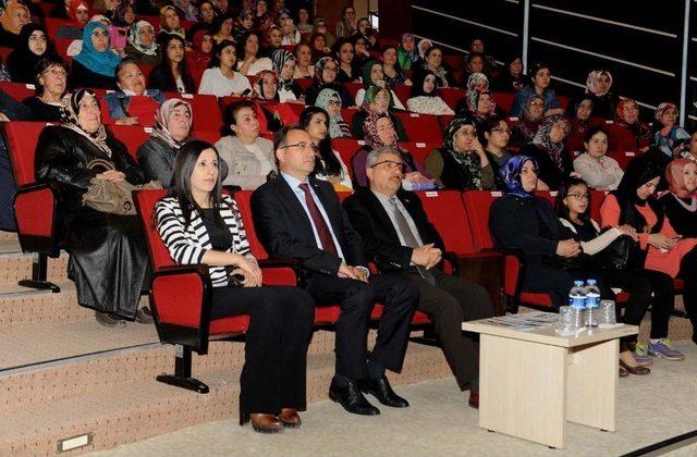 Altındağlılara ’osmanlı’da Kadının Yeri’ Anlatıldı