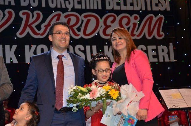 Malatya Büyükşehir Belediyesi Çocuk Korosundan 23 Nisan Konseri