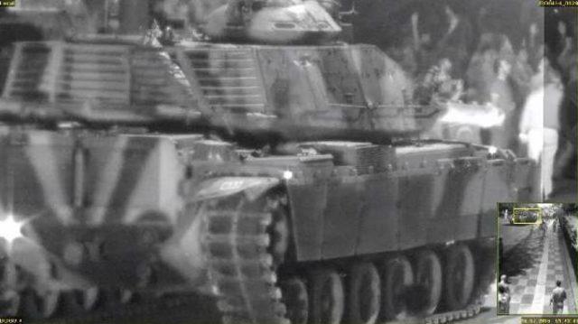 İşte 15 Temmuz Gecesi Ankara Sokaklarındaki Tanklar Ve Tank Personelleri