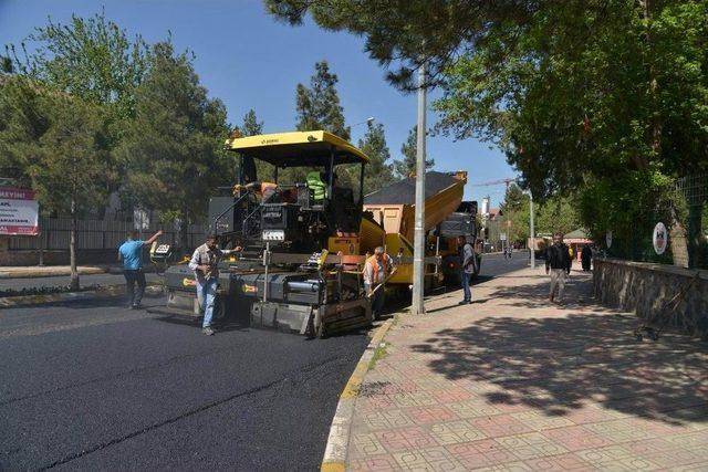 Diyarbakır’da Asfalt Çalışmaları Sürüyor