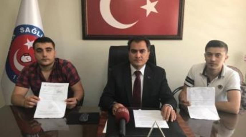 İzmir&rsquo;de Sağlık &Ccedil;alışanlarına Saldırıya Tepki