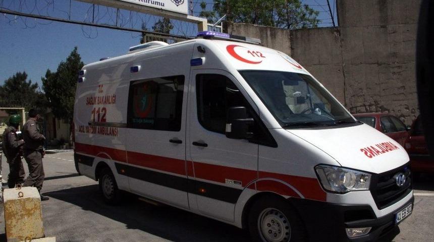 Kadın Mahkum Cezaevinde Yatağını Yaktı