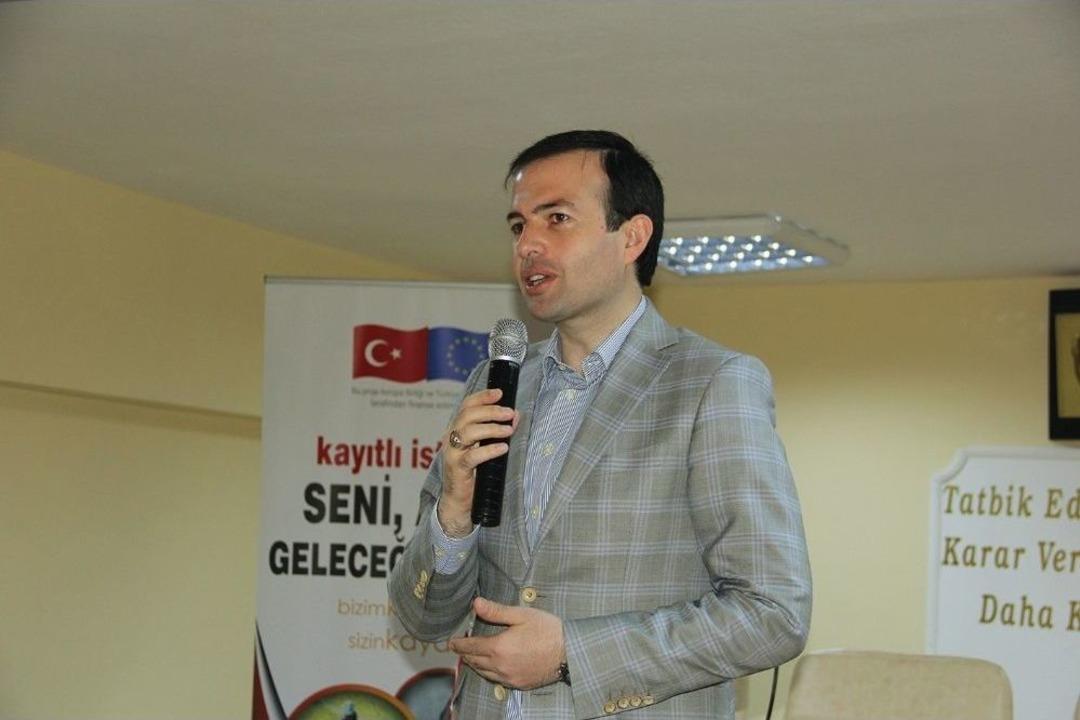 Tercan Ve &Ccedil;ayırlı&rsquo;da Kursiyerler Sertifikalarını Aldı