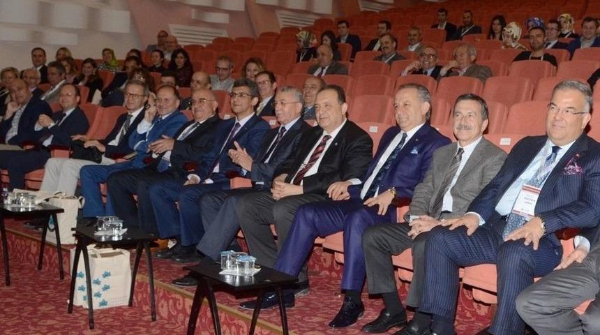 9&rsquo;ncu Ulusal Larengoloji Kongresi Esog&uuml;&rsquo;de Başladı