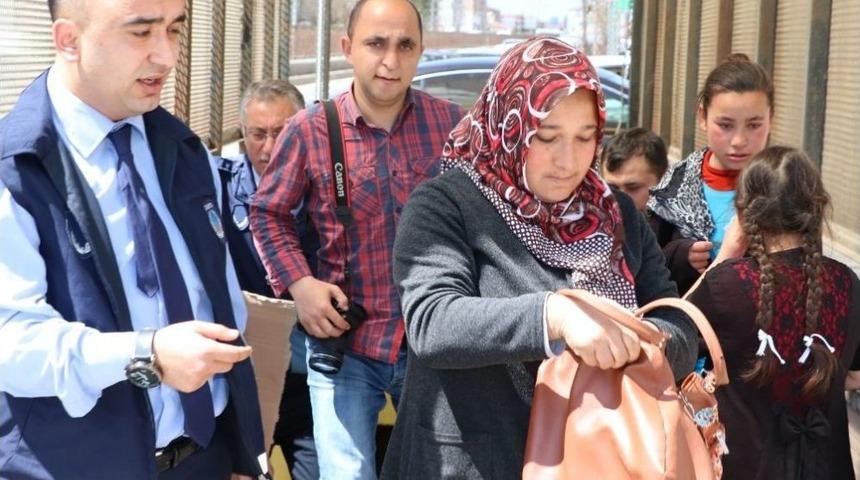 Yozgat&rsquo;ta Zabıta Ekipleri, Dilencilere G&ouml;z A&ccedil;tırmıyor