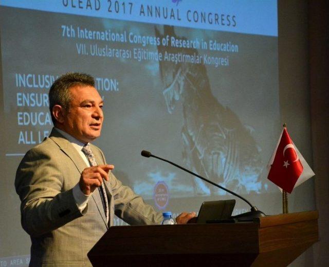 Uluslararası Eğitimde Araştırmalar Kongresi Başladı