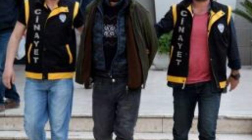 Annesini Boğarak &Ouml;ld&uuml;ren Uyuşturucu Bağımlısı Adliyeye Sevk Edildi