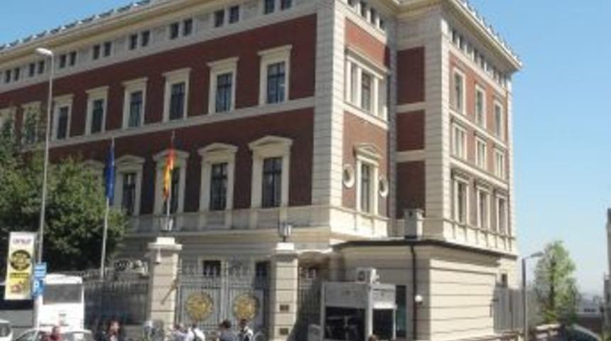 Almanya Başkonsolosluğu&rsquo;nda Ş&uuml;pheli Paket Alarmı