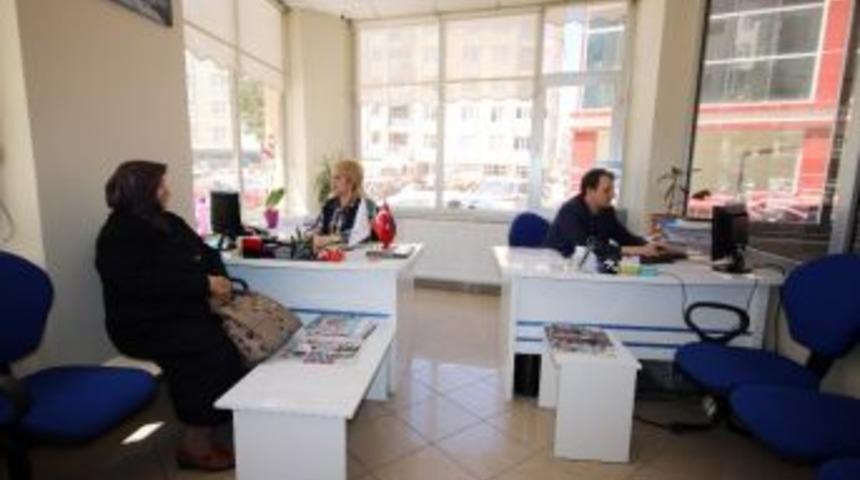 Beyşehir&rsquo;de Ak Masa&rsquo;ya 3 Yılda 17 Bin Başvuru Oldu