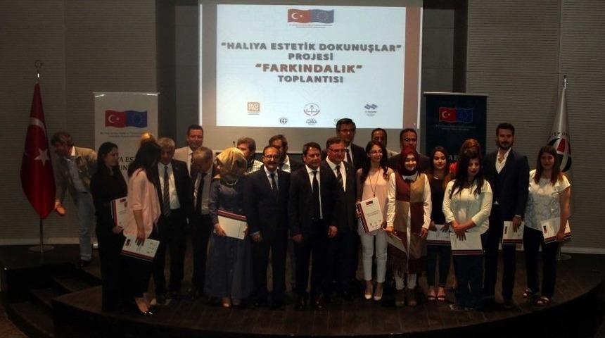 Naci Top&ccedil;uoğlu Myo &ldquo;halıya Estetik Dokunuşlar Projesi&rdquo; İle Farkılık Oluşturuyor