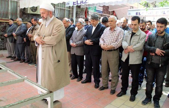 Elazığ’da Şehitler İçin Gıyabi Cenaze Namazı Kılındı